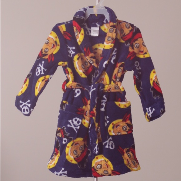 DISNEY - JAKE & THE NEVERLAND PIRATES FLEECE ROBE - Picture 2 of 2